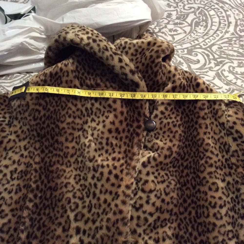 🎉HP 🎉VTG. 90s Faux Fur Coat - Picture 11 of 12